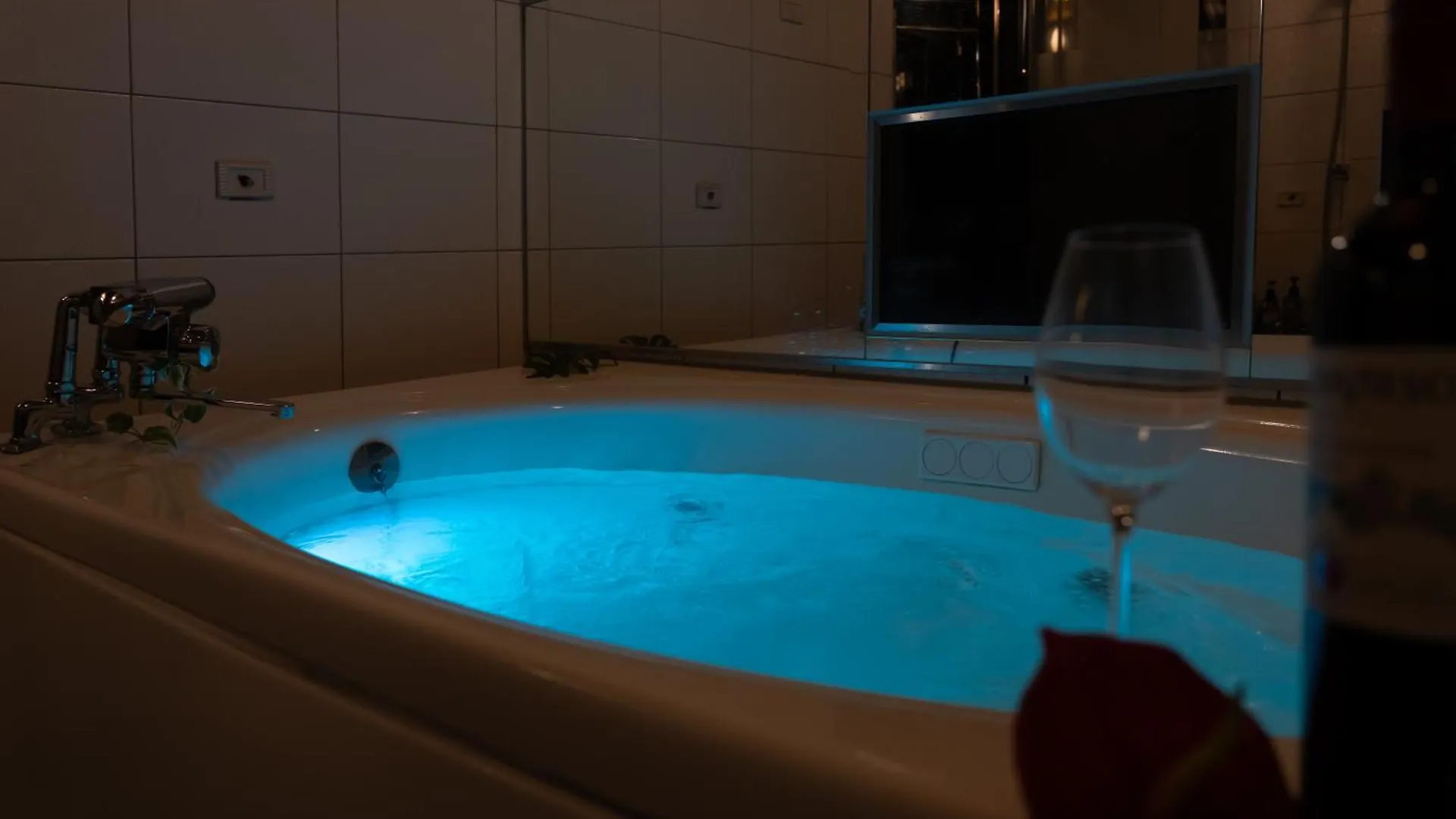 Love hotel M'Sclub Osakahirano Adultonly Hotel Japan